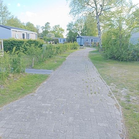 Bj Chalets - Robbengat 85 - Gezellige Chalet Op Vakantiepark Lauwersoog! Vroege Incheck! Met Airco! Dış mekan fotoğraf
