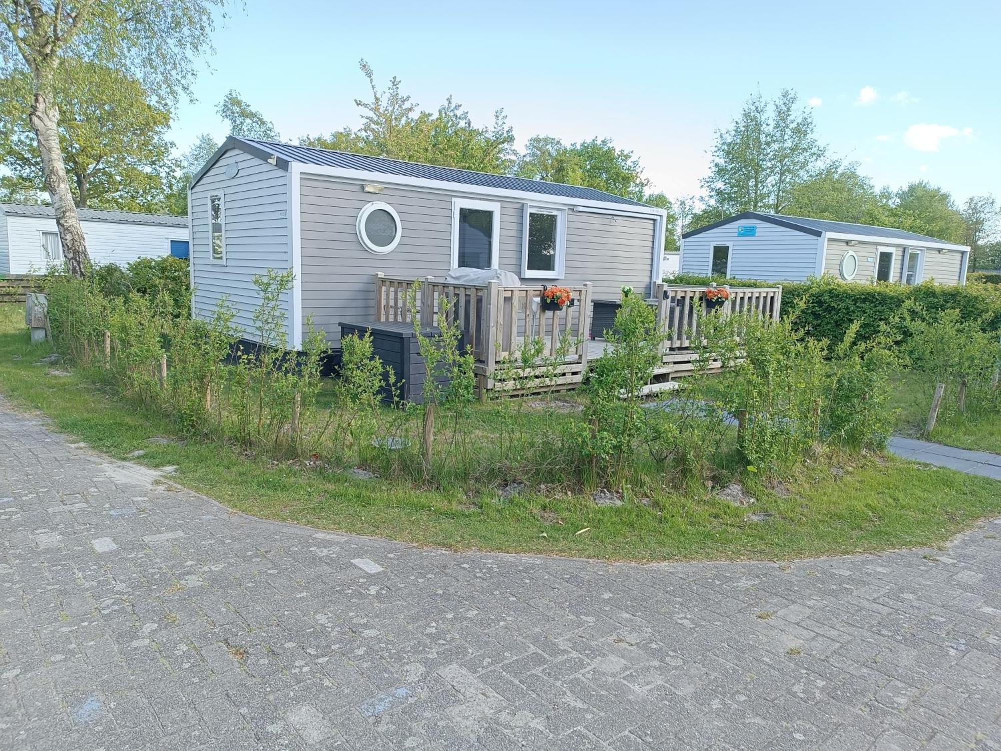 Bj Chalets - Robbengat 85 - Gezellige Chalet Op Vakantiepark Lauwersoog! Vroege Incheck! Met Airco! Dış mekan fotoğraf